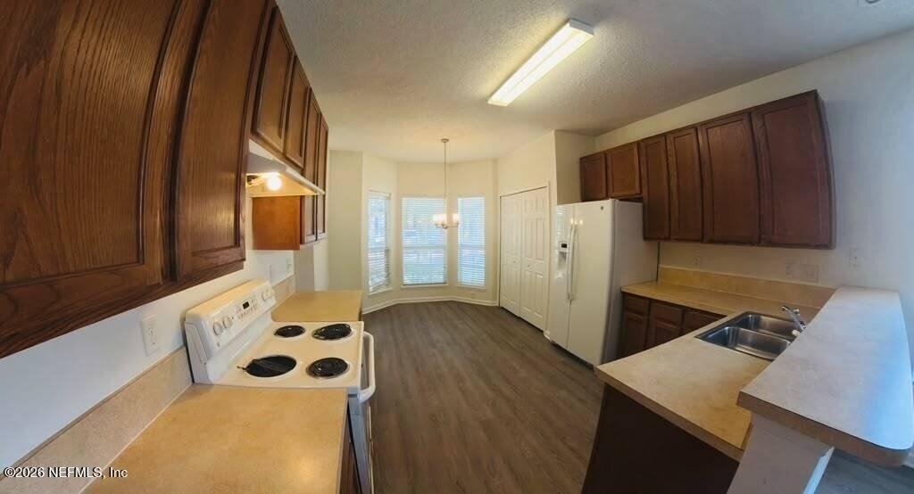 515 Hopewell Drive - Photo 2