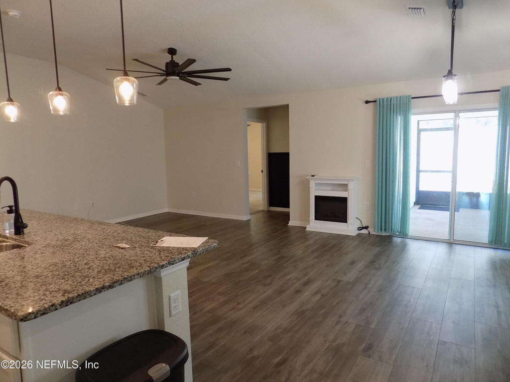 8150 Guild Way - Photo 10