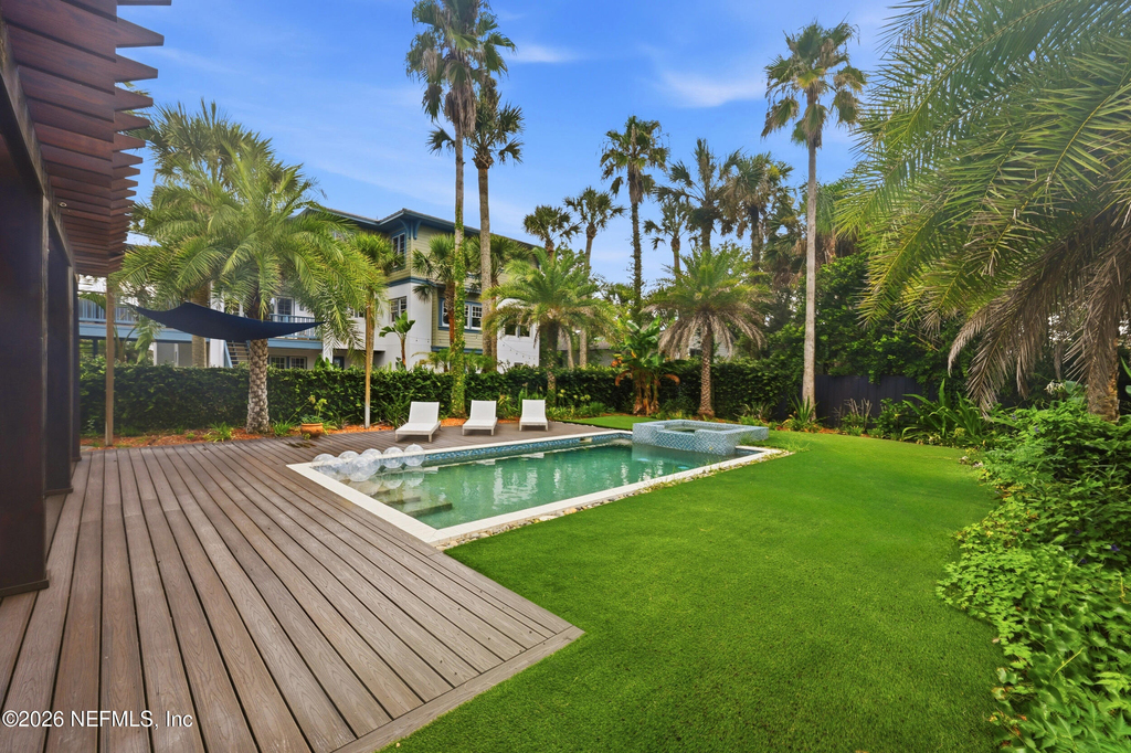 1440 Beach Avenue - Photo 0