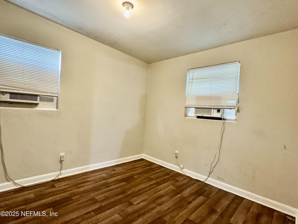 1859 Doyon Court - Photo 10