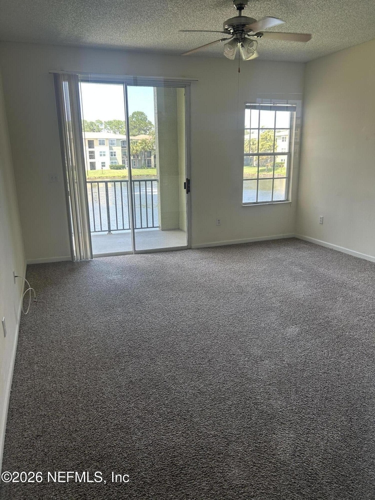 1005 Bella Vista Boulevard - Photo 1