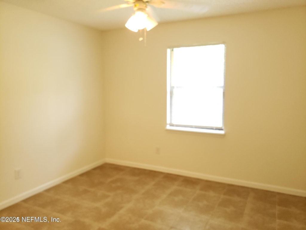 2642 San Francisco Boulevard - Photo 17