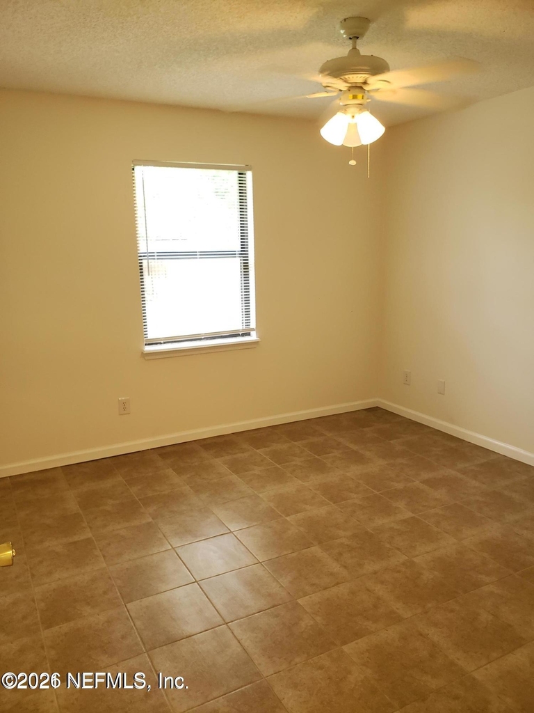 2642 San Francisco Boulevard - Photo 15