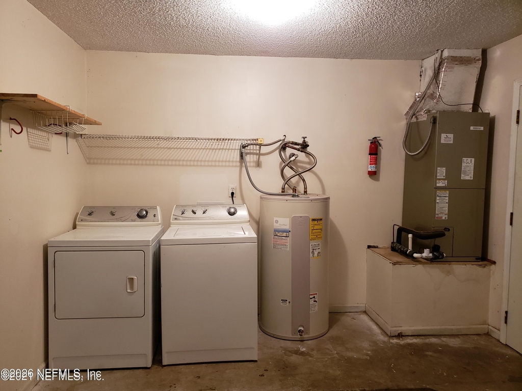 2642 San Francisco Boulevard - Photo 25
