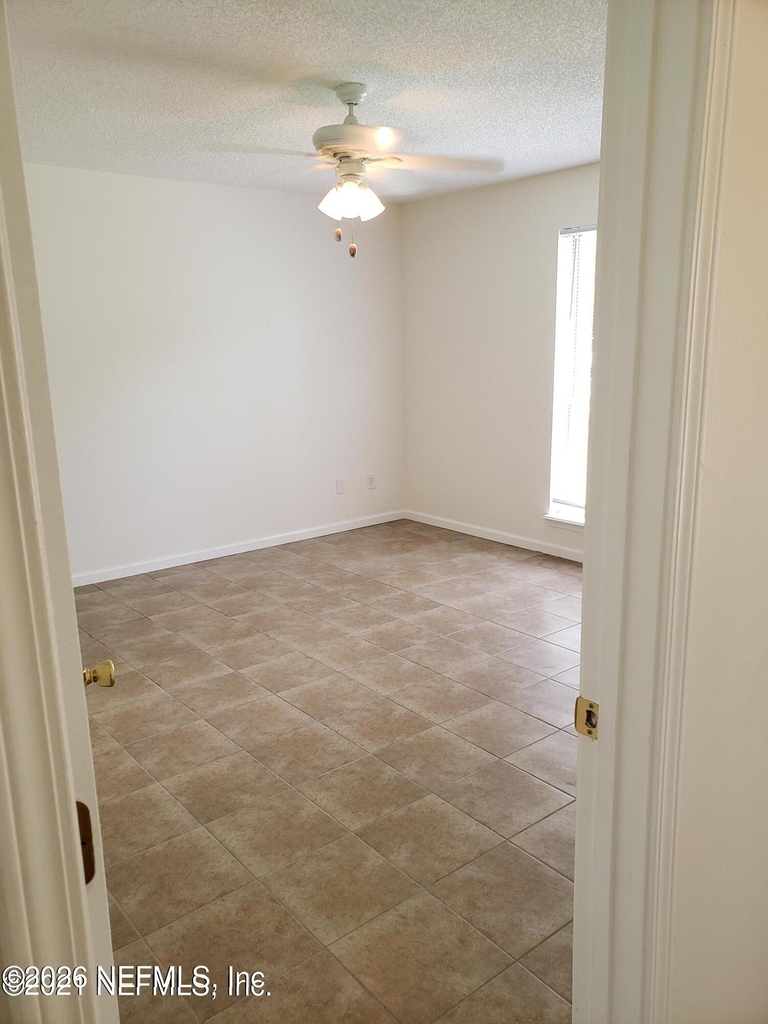 2642 San Francisco Boulevard - Photo 18