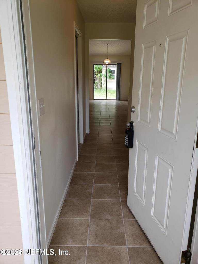 2642 San Francisco Boulevard - Photo 5