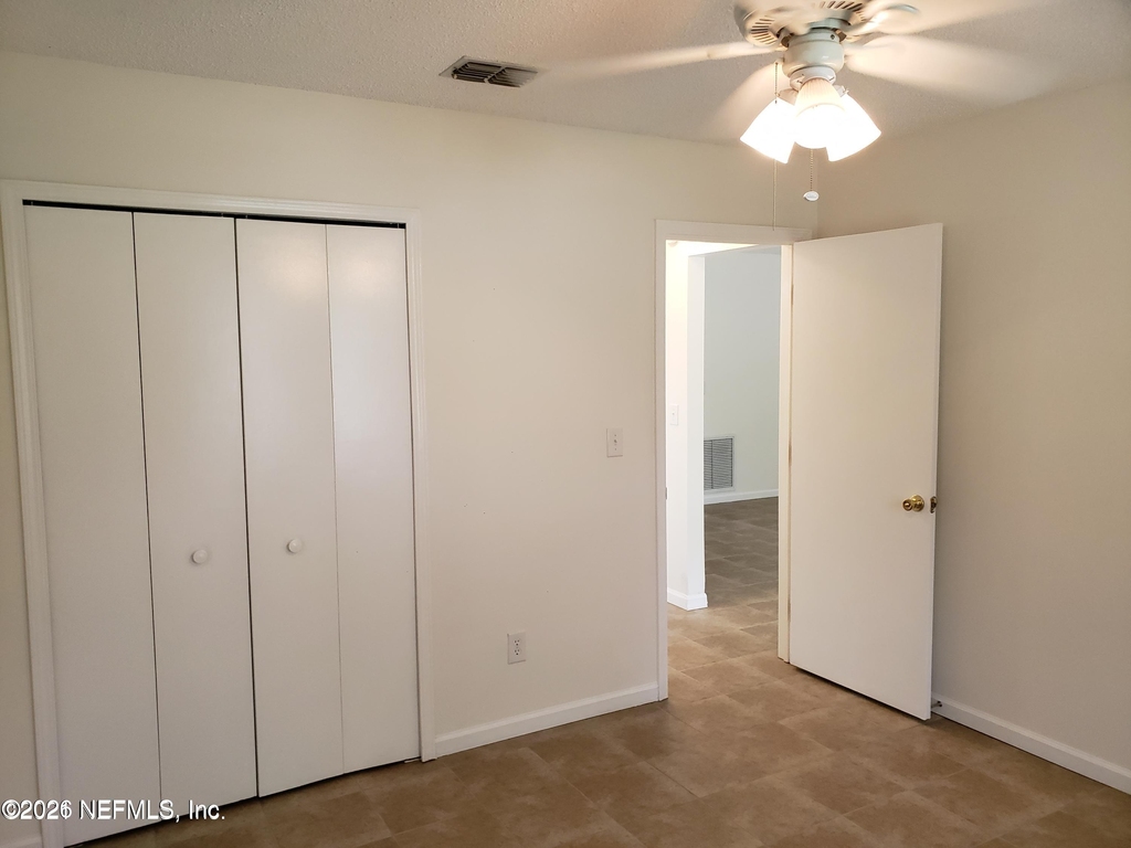2642 San Francisco Boulevard - Photo 16