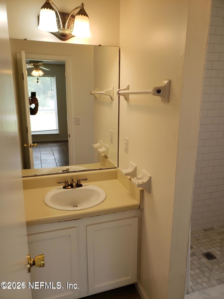 2642 San Francisco Boulevard - Photo 22
