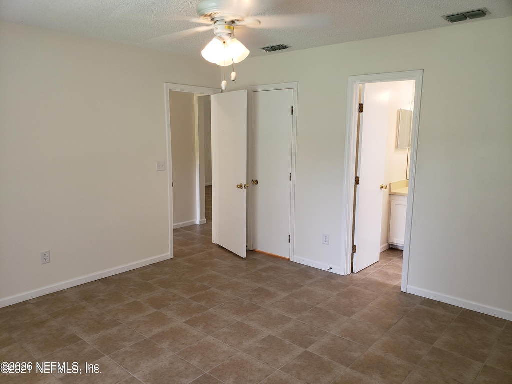 2642 San Francisco Boulevard - Photo 20