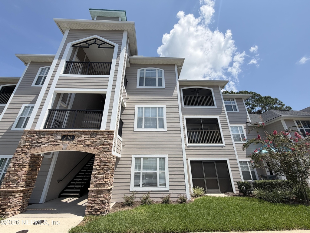 210 Presidents Cup Way - Photo 0