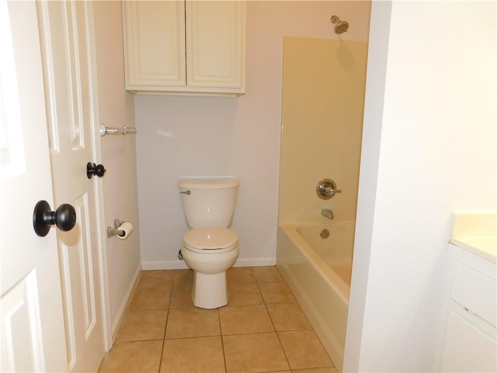 137 Riverside Circle - Photo 6