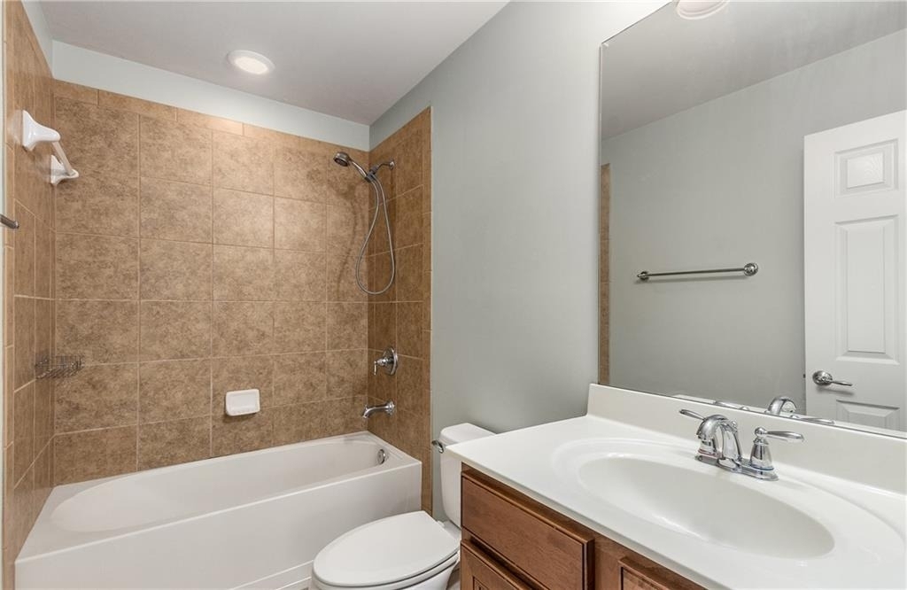 1035 E Paces Lane Ne - Photo 17