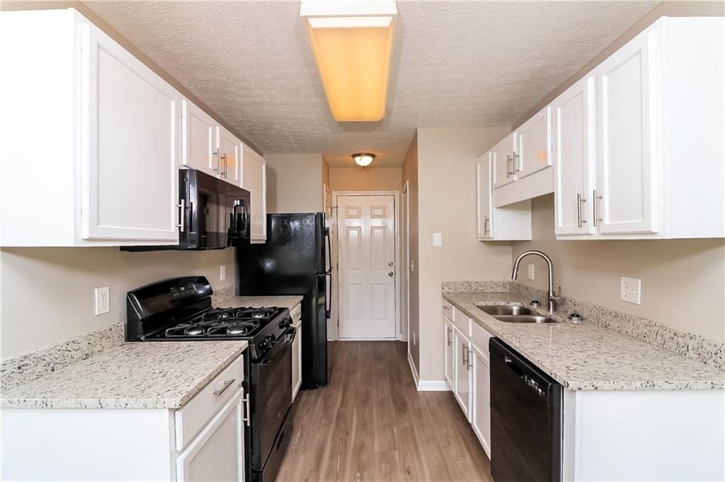 127 Silver Fox Trail - Photo 3