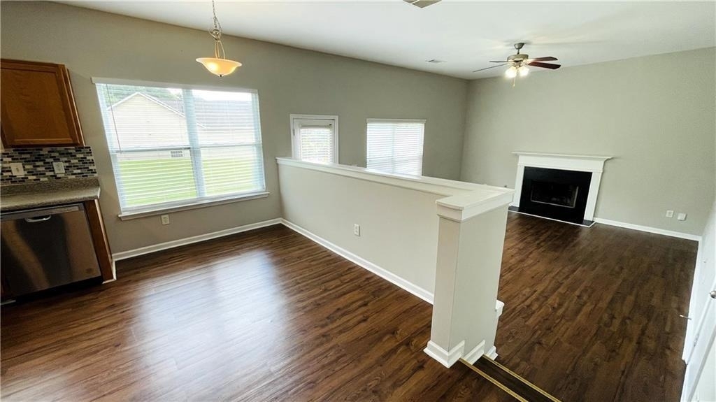 1215 Grey Rock Way - Photo 5