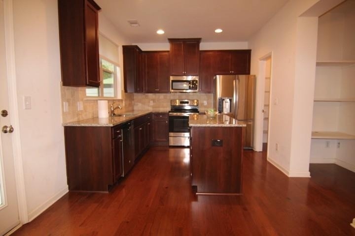 5850 Vinyard Lane - Photo 6