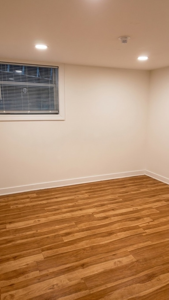 7311 S Oglesby Avenue - Photo 13