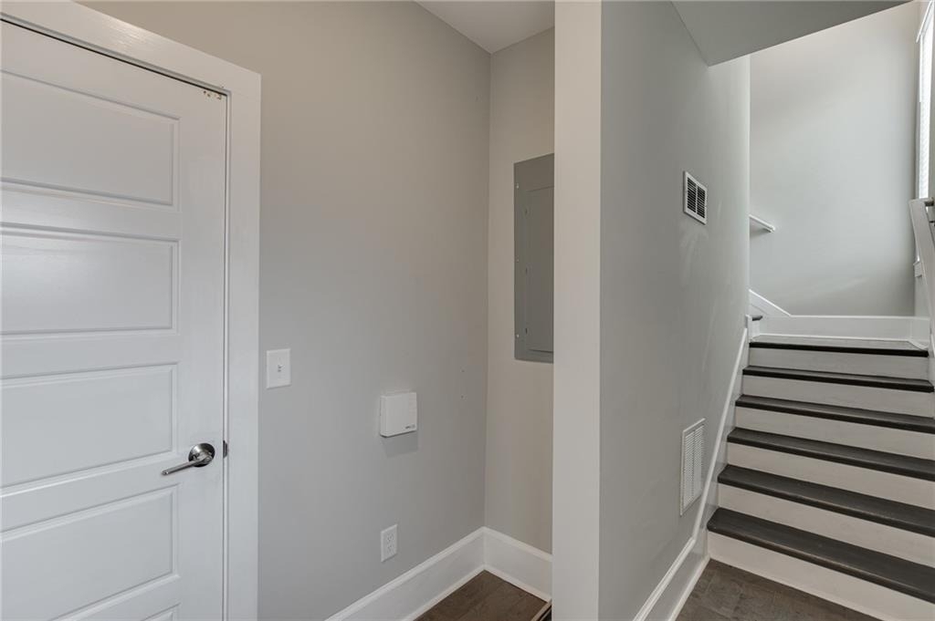 456 Parkway Drive Ne - Photo 34