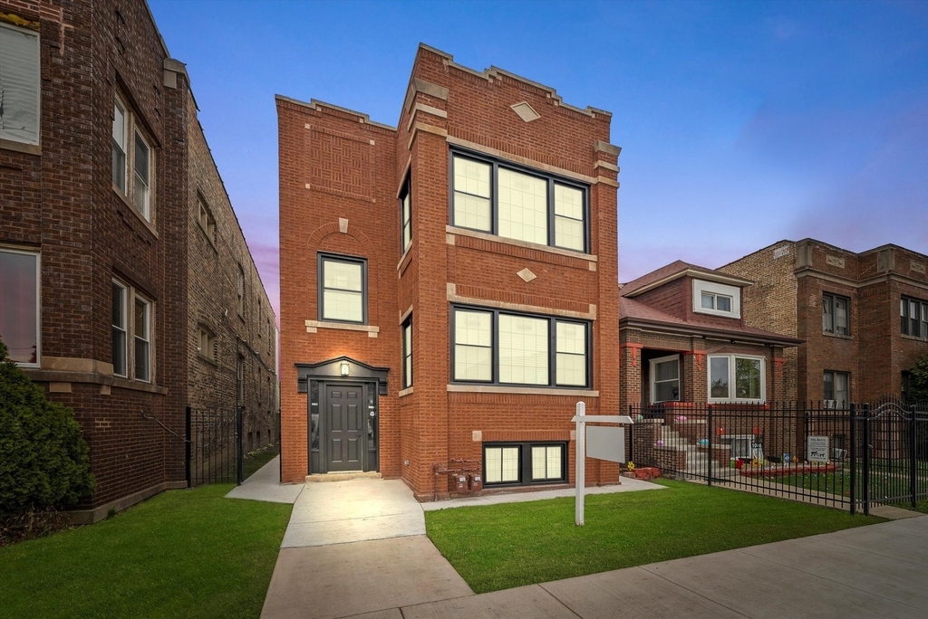1010 S Mason Avenue - Photo 0