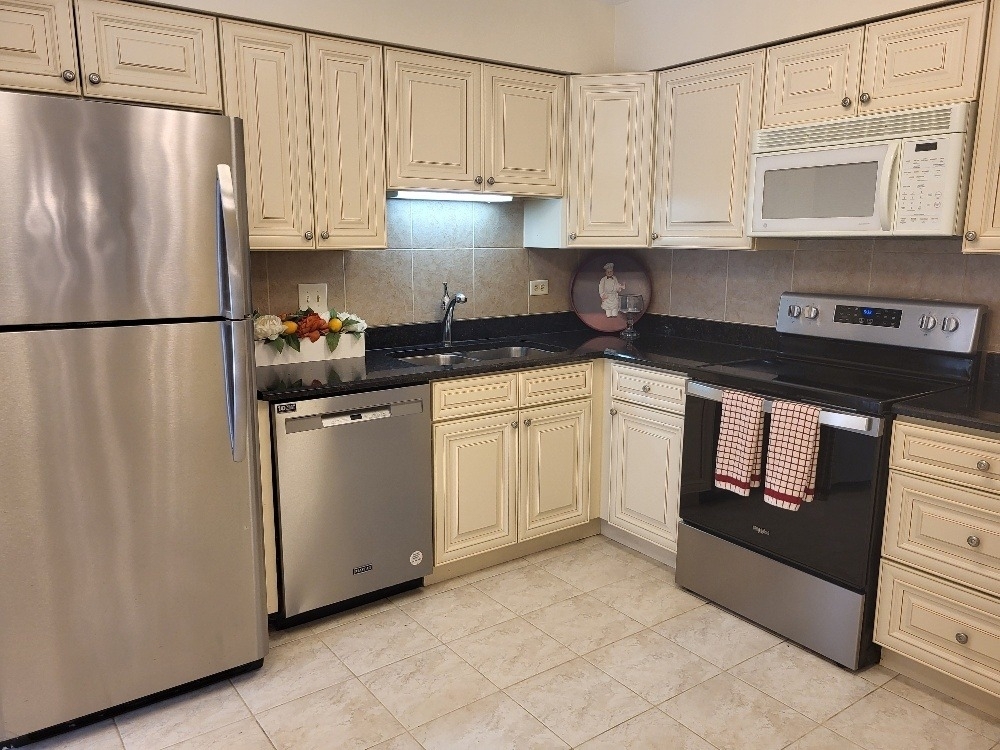 7510 Farmingdale Drive - Photo 14