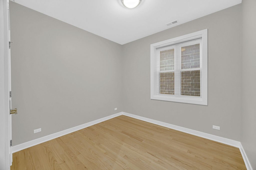 3225 S Halsted Street - Photo 18