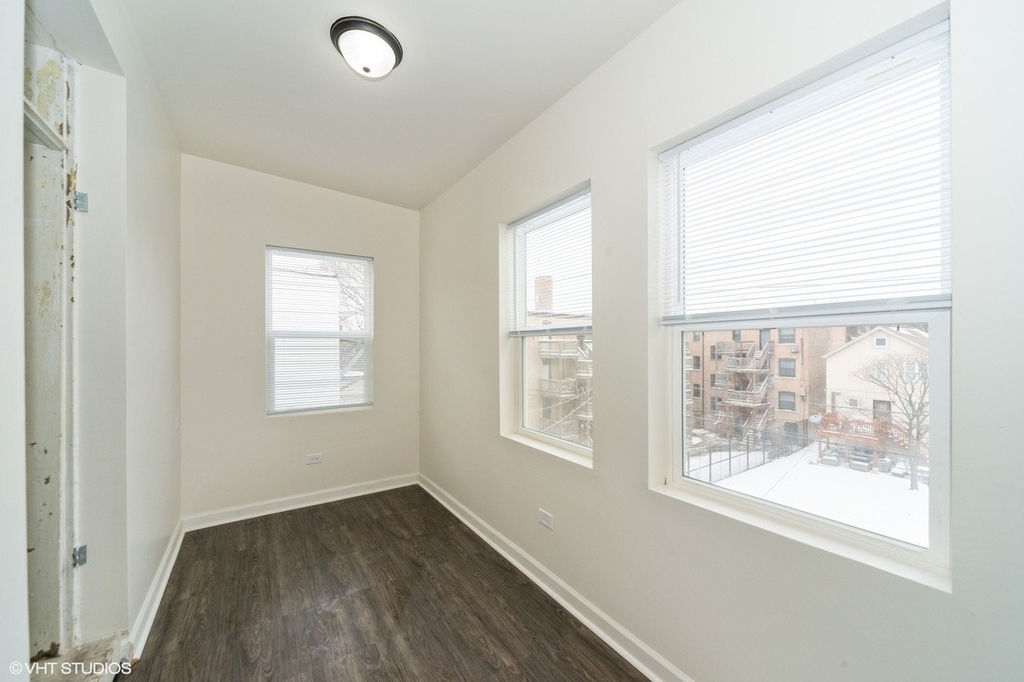 4934 W Jackson Boulevard - Photo 6