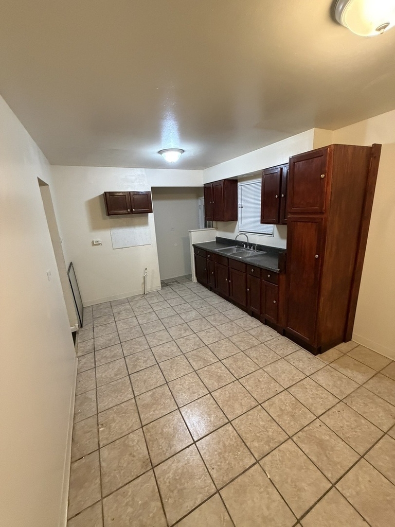 1241 Arthur Street - Photo 6
