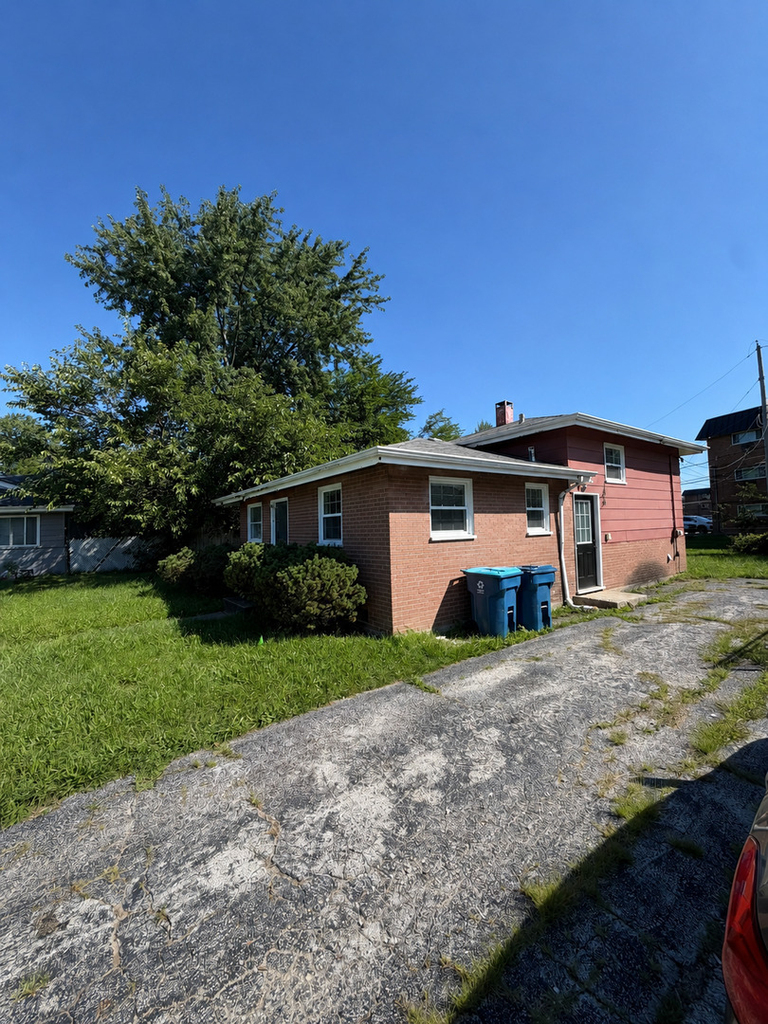 1241 Arthur Street - Photo 3