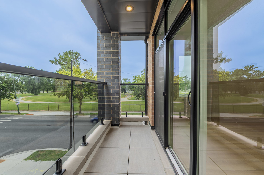 6519 W Addison Street - Photo 7