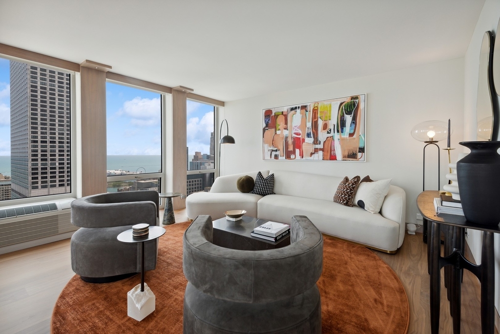 111 E Chestnut Street - Photo 23