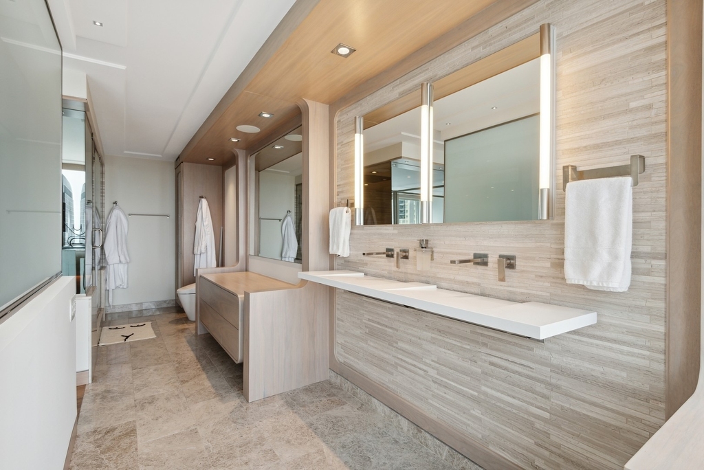 111 E Chestnut Street - Photo 48