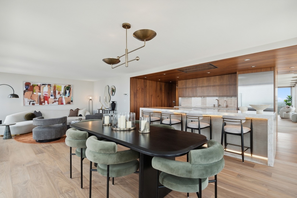 111 E Chestnut Street - Photo 15