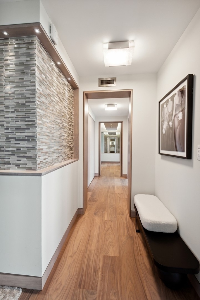 111 E Chestnut Street - Photo 42