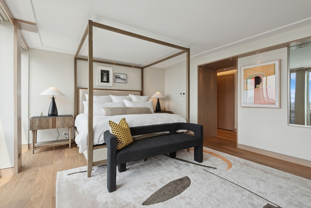111 E Chestnut Street - Photo 45
