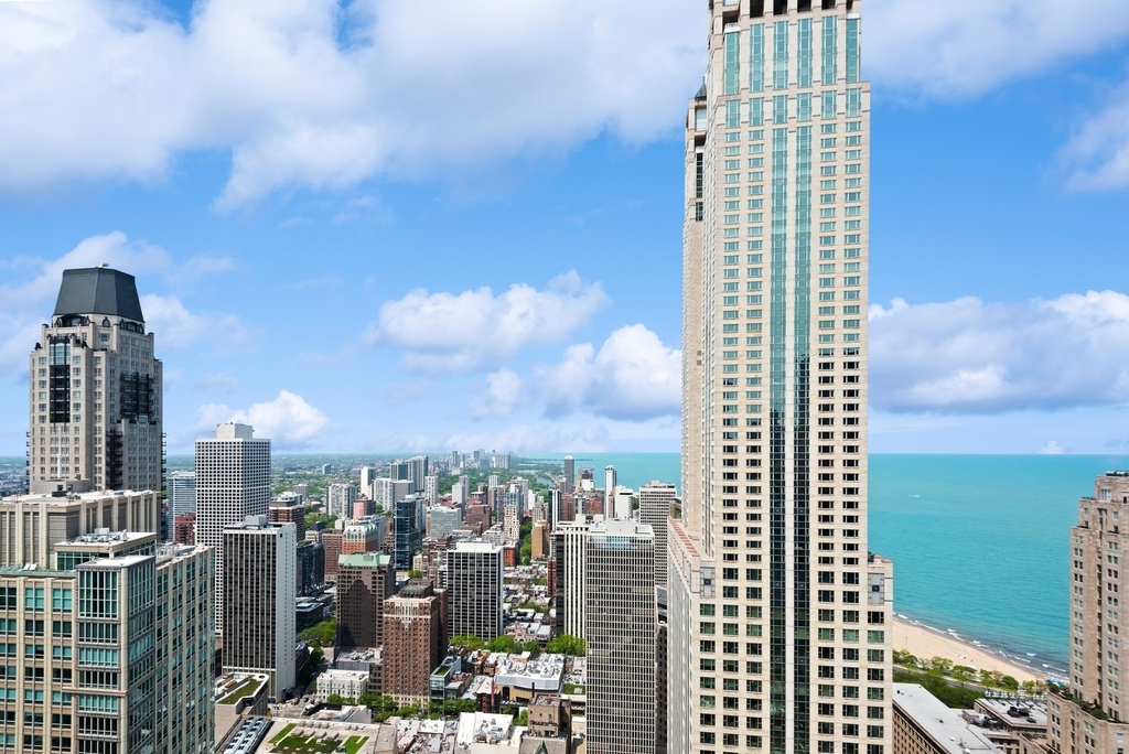 111 E Chestnut Street - Photo 67