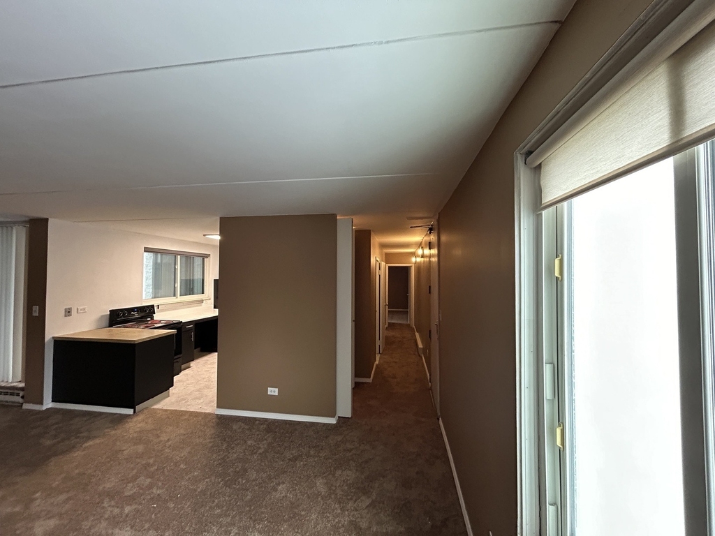366 W Miner Street - Photo 4
