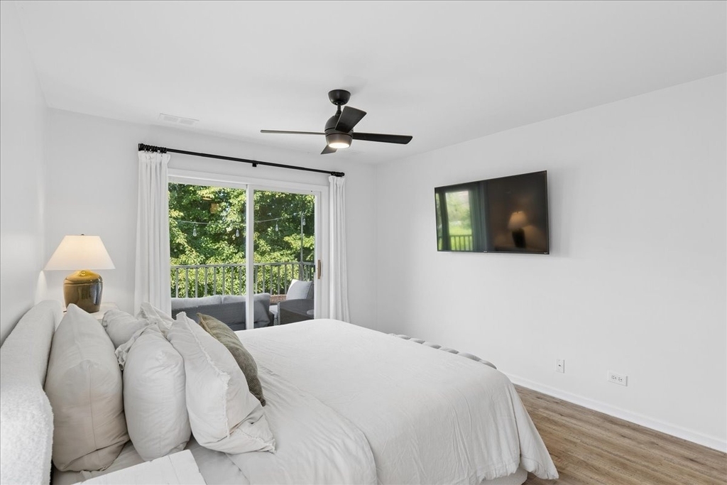 1116 Kensington Drive - Photo 10