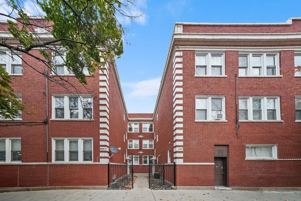6403 N Wayne Avenue - Photo 0