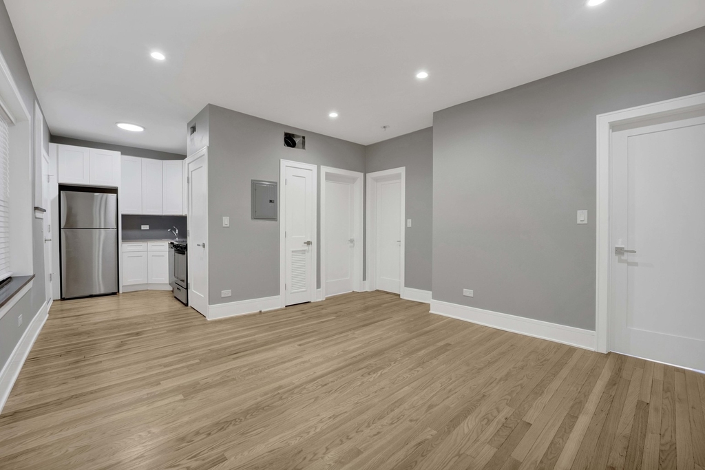 6403 N Wayne Avenue - Photo 1