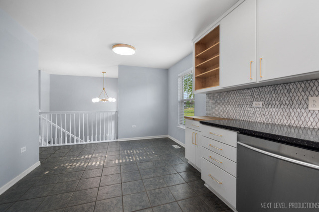 3023 Saganashkee Lane - Photo 8