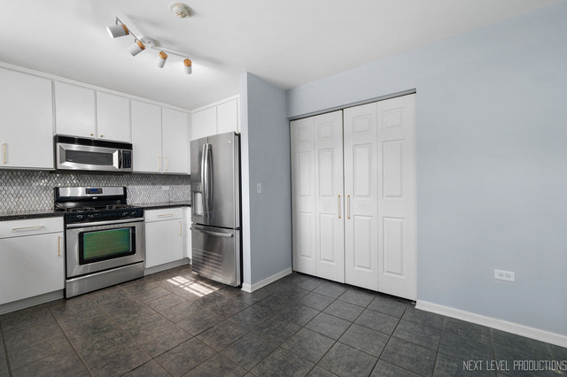 3023 Saganashkee Lane - Photo 7