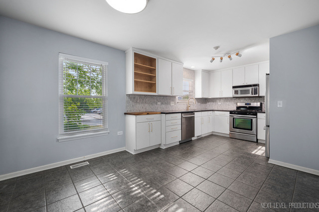 3023 Saganashkee Lane - Photo 6