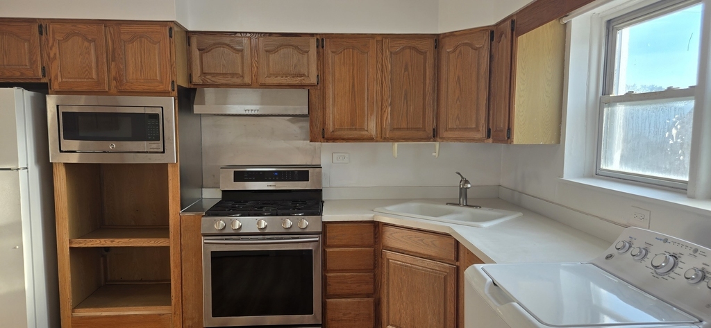 3923 Howard Street - Photo 4