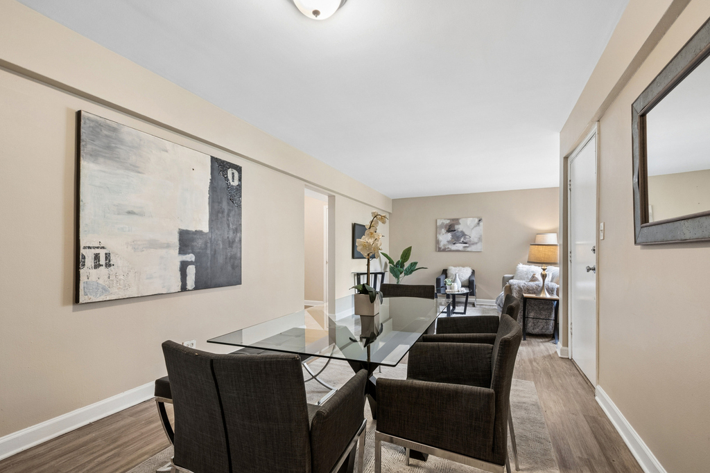 1711 W Estes Avenue - Photo 6