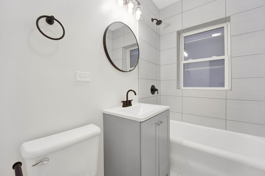 6403 N Wayne Avenue - Photo 12