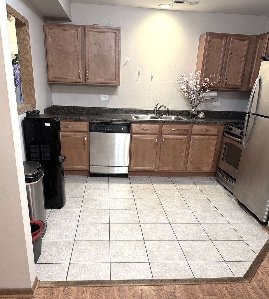 2258 Abbeywood Drive - Photo 4