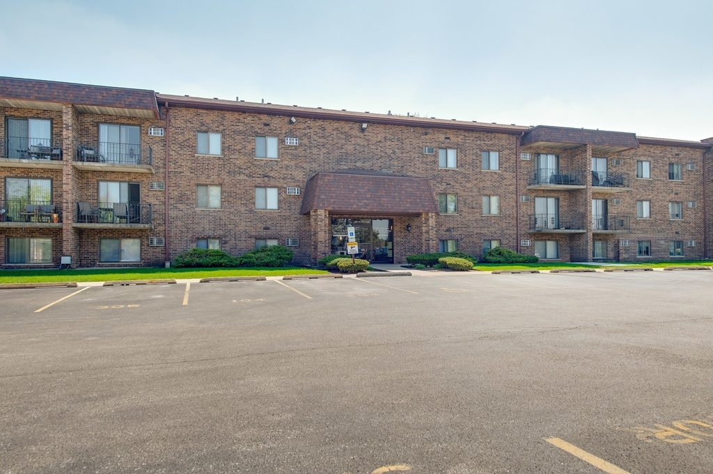 410 Schiller Street - Photo 3