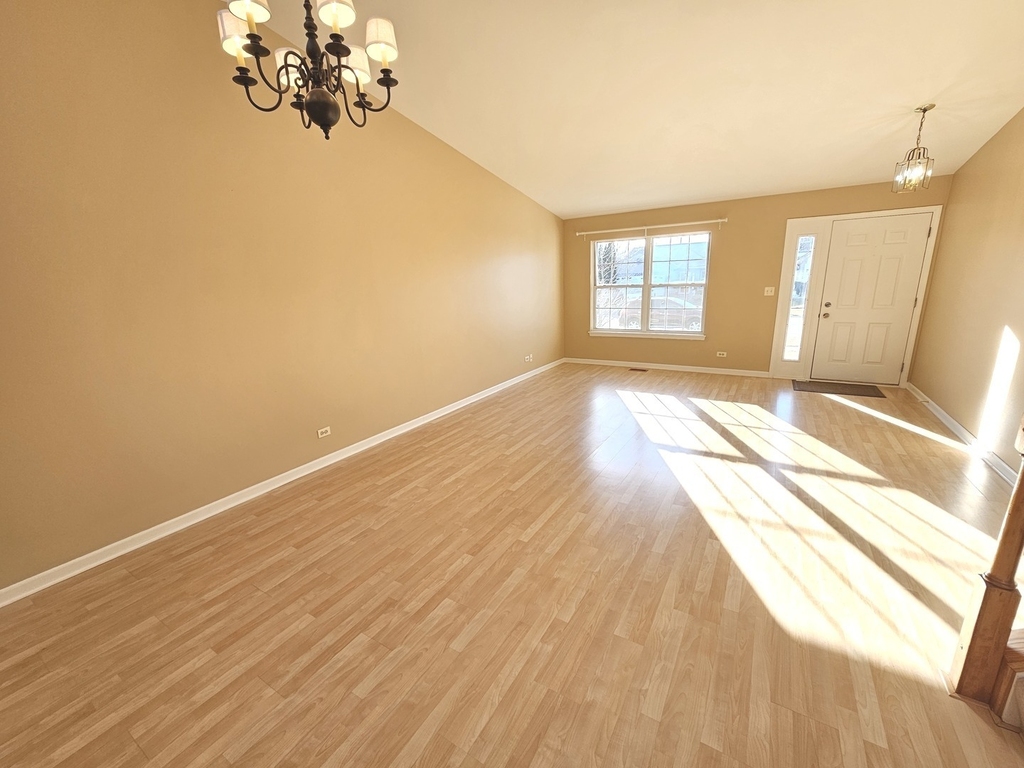 2315 N Meadows Lane - Photo 2