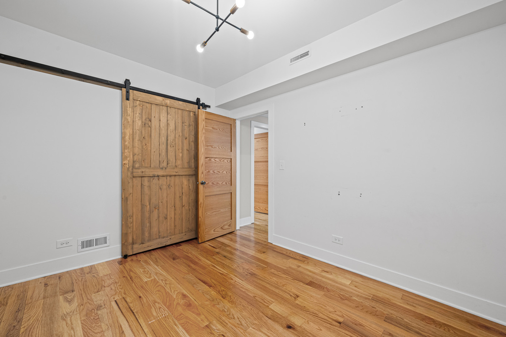 5010 N Major Avenue - Photo 10
