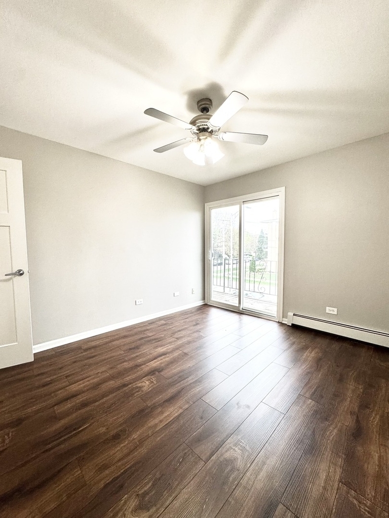 5644 W 105th Street - Photo 2