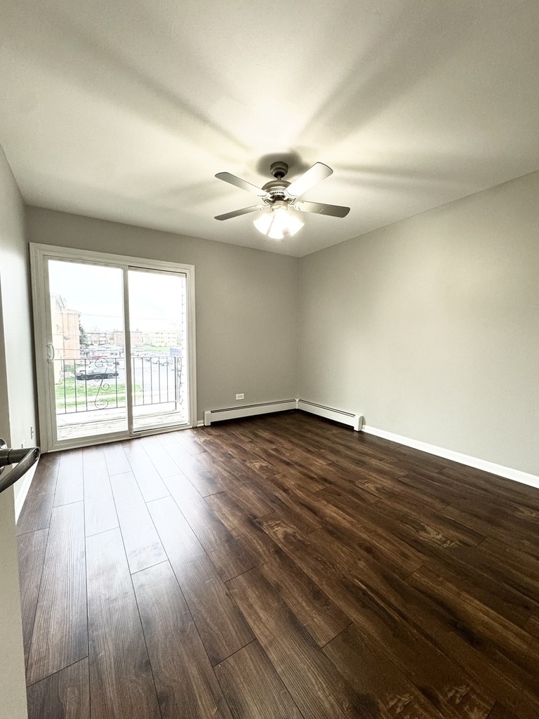 5644 W 105th Street - Photo 1